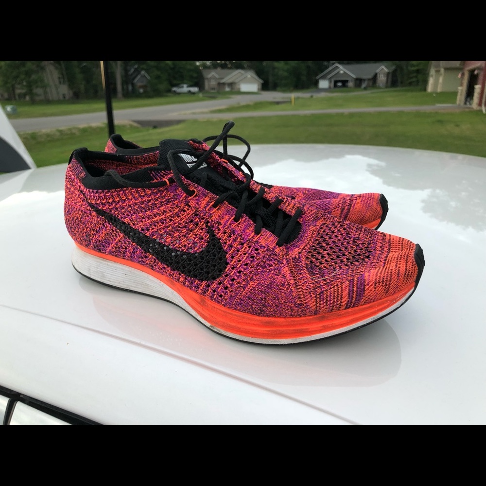 Nike Flyknit Racing